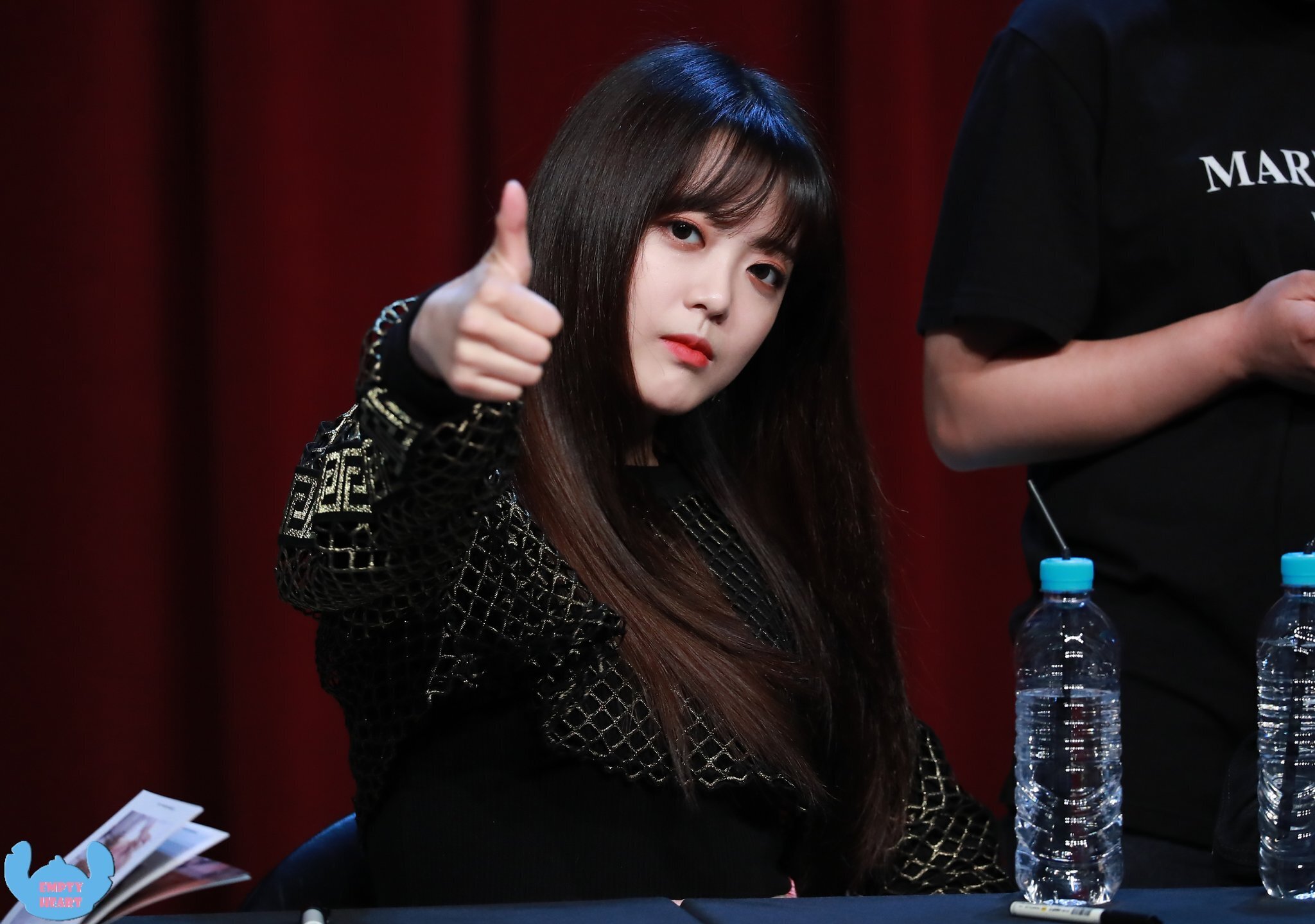 180428 Weki Meki Suyeon at Daejeon Fansign | kpopping