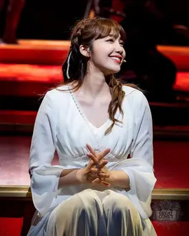 210531 Apink EUNJI instagram update - 'The Great Comet' Musical behind