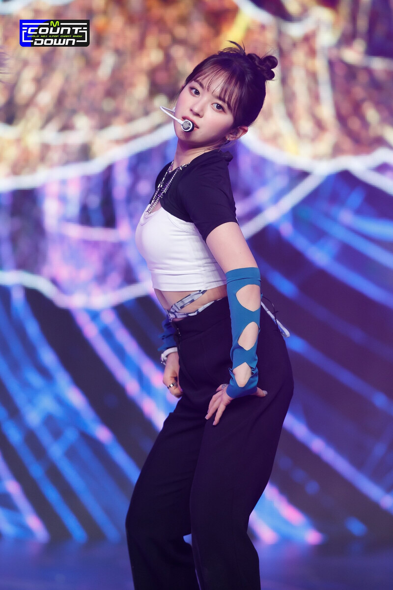 220113 Kep1er - 'MVSK' at M Countdown documents 23