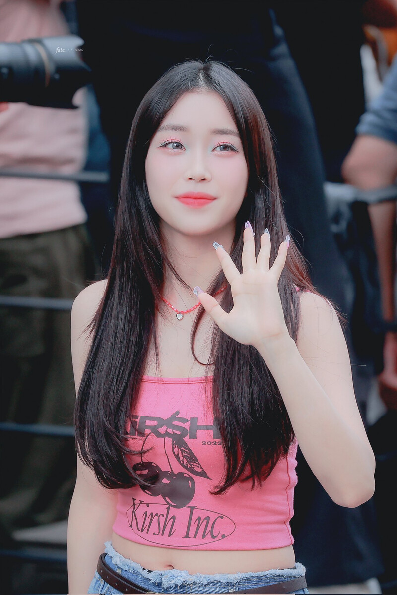 220722 STAYC Sumin - Music Bank Commute documents 1