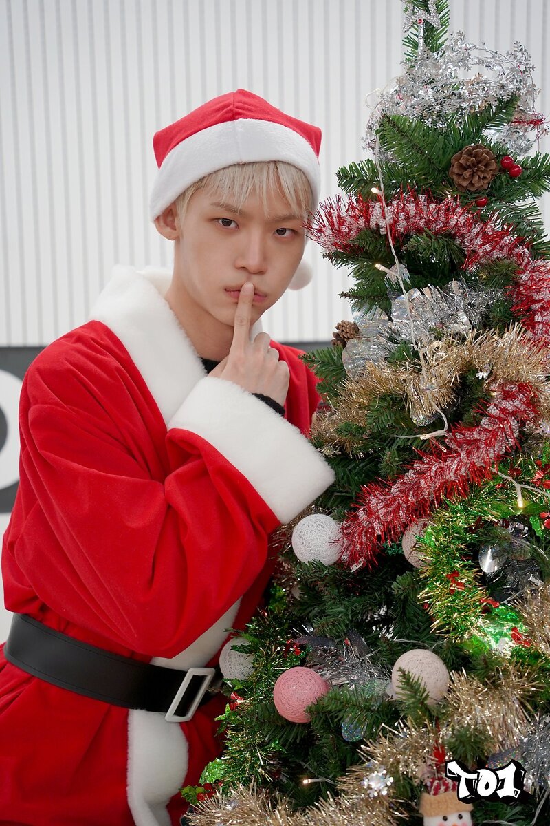 221227 WAKEONE Naver Post Update - TO1 Christmas Photos documents 3
