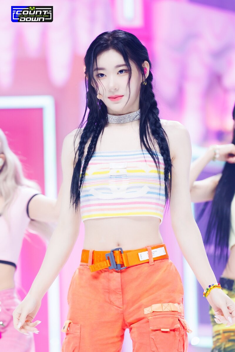 230803 - ITZY 'CAKE' at M COUNTDOWN documents 22