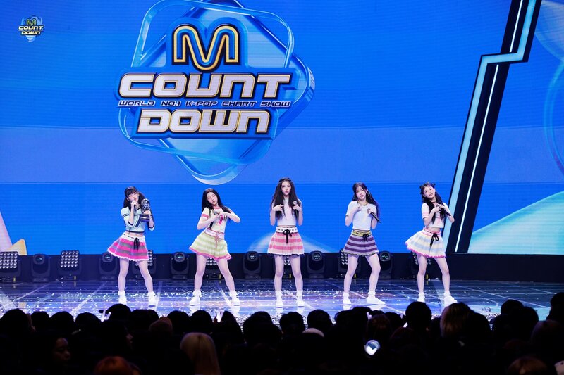 240418 ILLIT - 'Lucky Girl Syndrome' at M Countdown + Encore documents 21