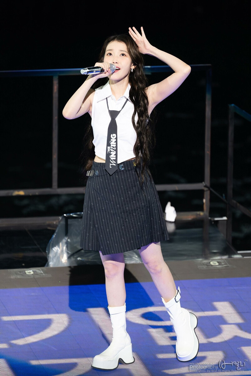 240921 IU - HEREH World Tour Concert Encore: The Winning in Seoul Day 1 documents 6