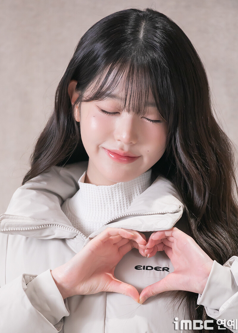 241124 Jang Wonyoung at EIDER Brand Photo Event documents 7