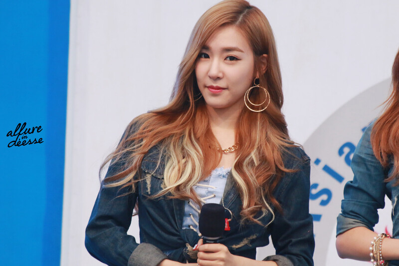 140929 Girls' Generation Tiffany at SBS Cultwo Show documents 2