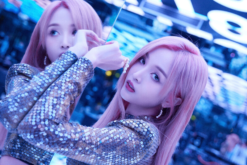 211109 Xuanyi Weibo Studio Update - Nylon 4th Anniversary Party documents 6