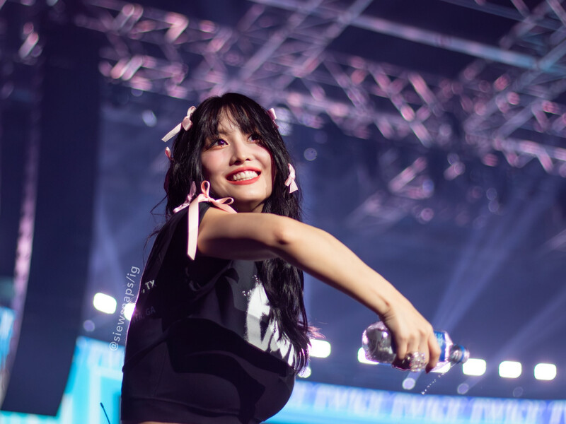 230621 TWICE Momo - ‘READY TO BE’ World Tour in Dallas documents 2