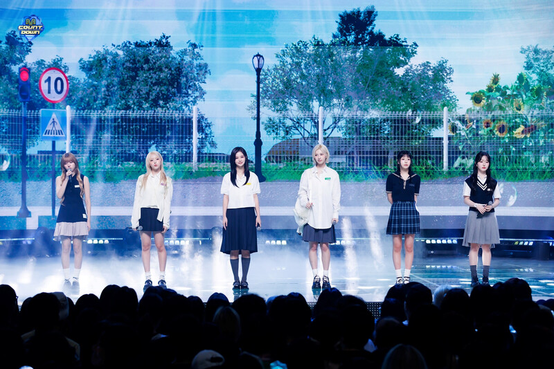 240822 NMIXX - 'See that?' + 'Love is Lonely' at M Countdown documents 13