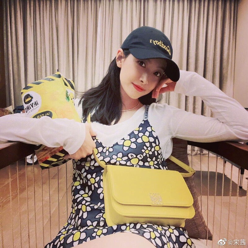 210305 Victoria Instagram Update documents 2