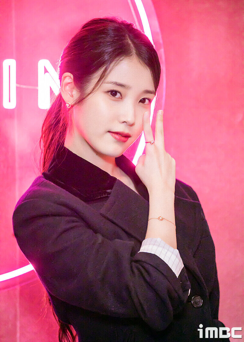 221116 IU - J.Estina Pop-up Store Event documents 16