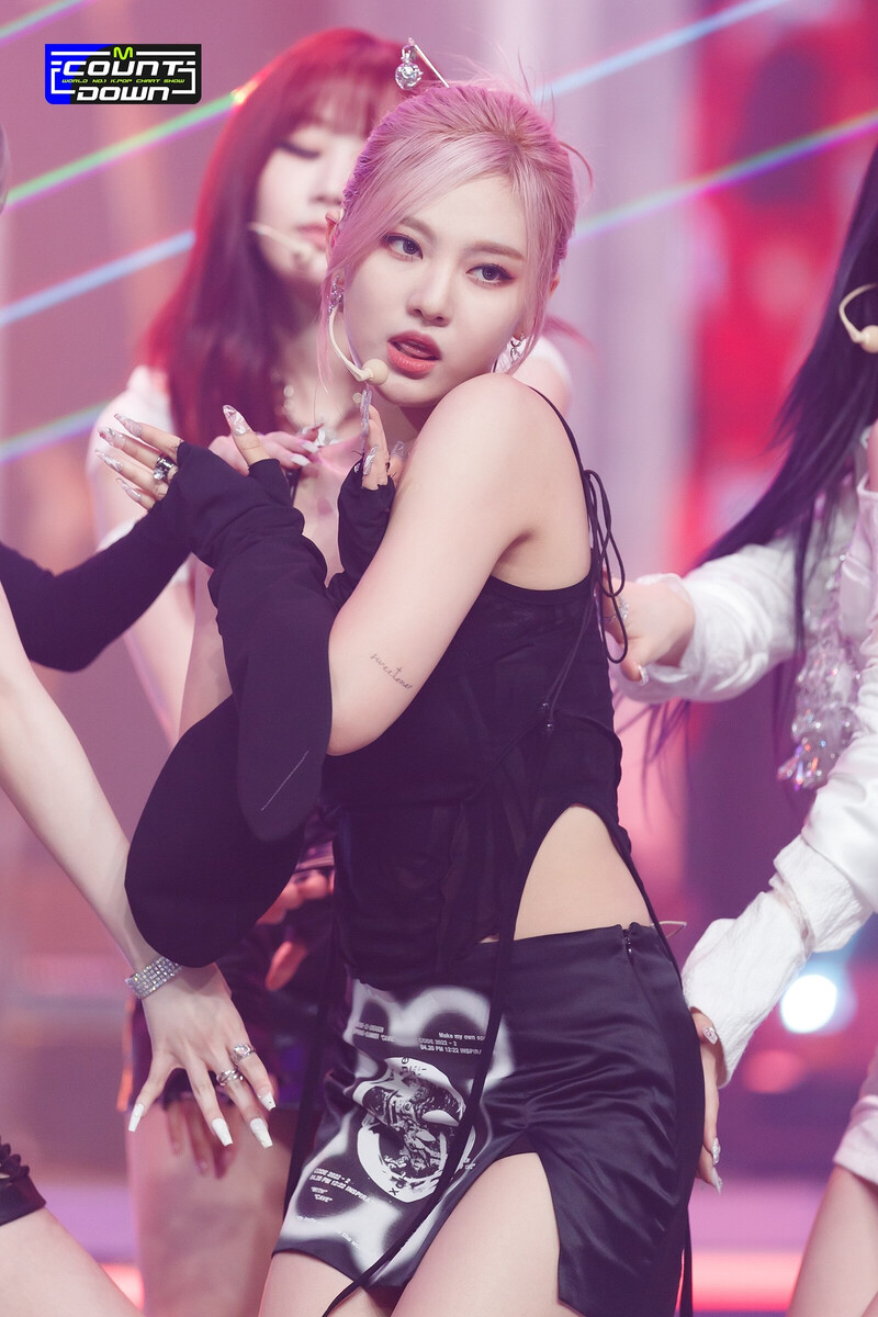 220714 aespa - 'Girls' at M Countdown documents 16