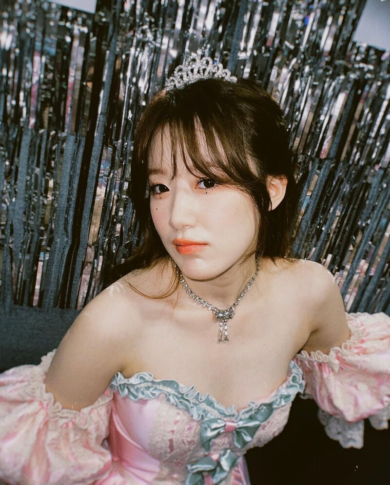 230605 - (G)I-DLE Shuhua Instagram Update documents 5