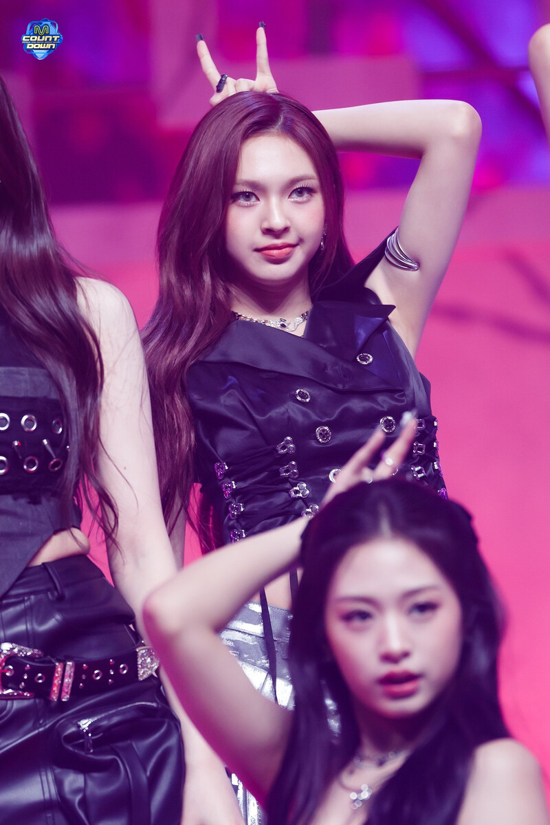 240425 BABYMONSTER Chiquita - 'SHEESH' at M Countdown documents 8