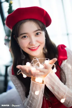 Red Velvet's Yeri - Girl group maknae Christmas party by Naver x Dispatch