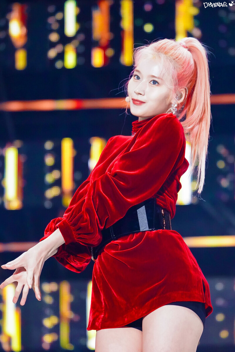 191006 TWICE Sana - SBS Super Concert documents 11