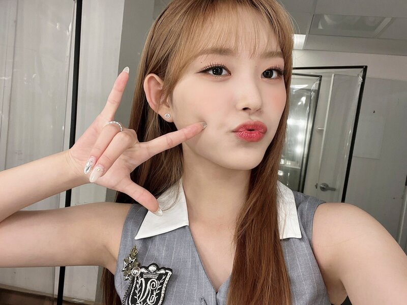 221006 LIGHTSUM Twitter Update - Yujeong documents 3