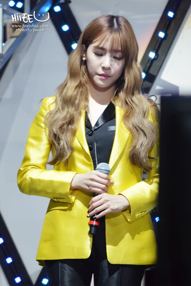 141121 Girls' Generation Tiffany at GG FM in Nanjing documents 7