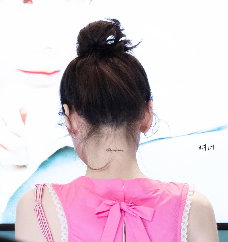 230330 Taeyeon - Benefit Pop-up Store Event documents 16