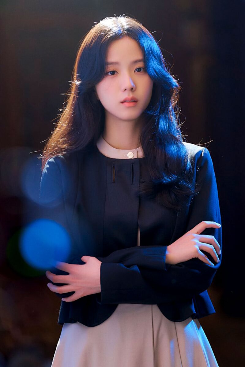 JISOO- Off-Stage “SNOWDROP” Poster Shooting Behind the Scenes documents 9