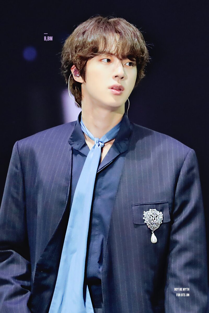 221008 BTS Jin at The Fact Music Awards 2022 documents 12