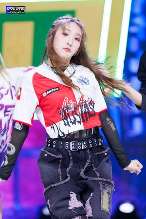 231019 Young Posse Yeonjung - 'Macaroni Cheese' at M COUNTDOWN