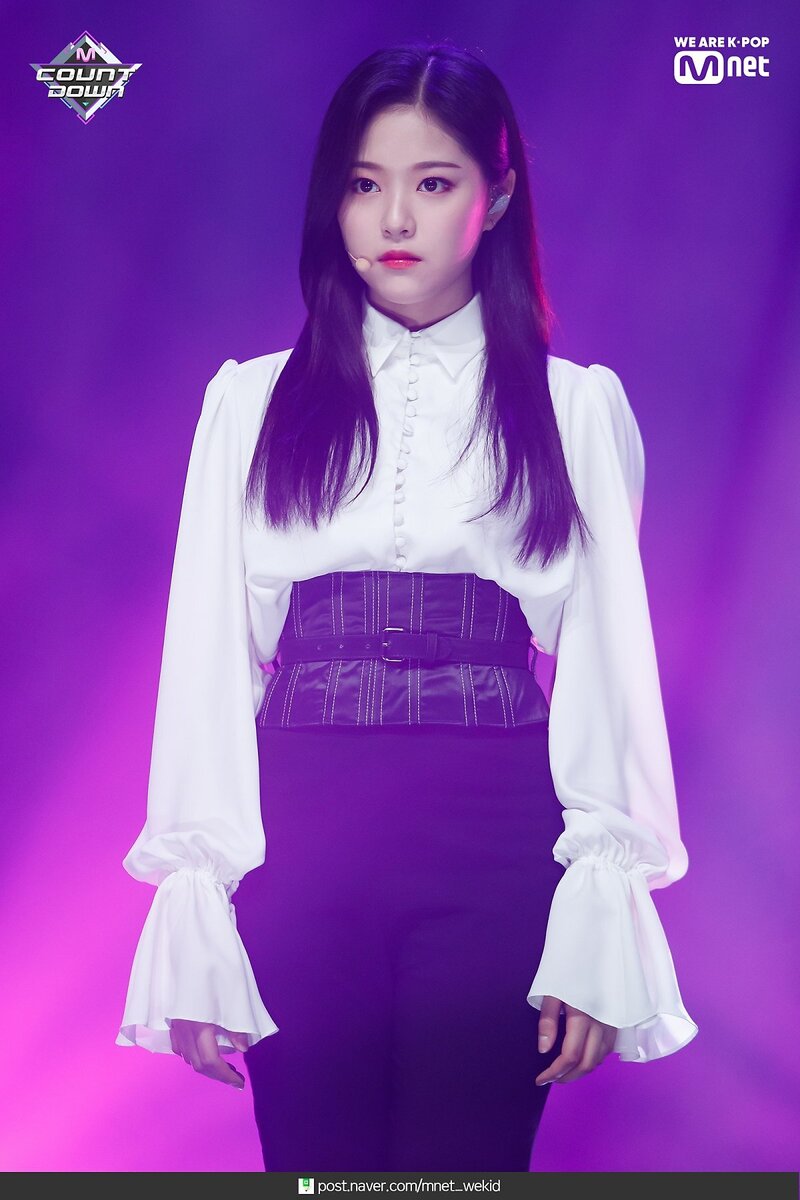 190221 LOONA - 'Butterfly' at M COUNTDOWN documents 13