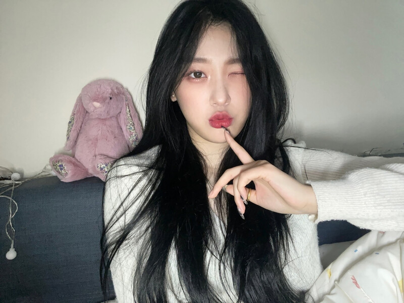 220204 LOONA Twitter Update - Choerry documents 4