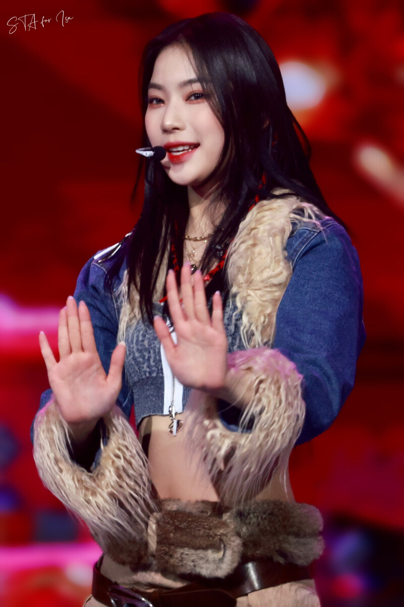 221216 STAYC Isa - KBS Song Festival documents 3