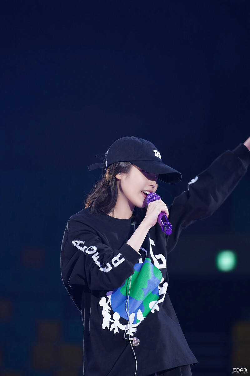 231016 EDAM Naver Post - IU - Fan Concert ' I+UN1VER5E' Behind documents 16