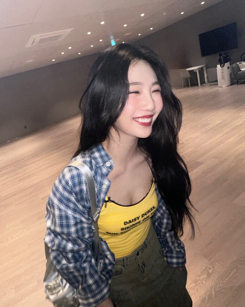 240711 Red Velvet Joy Instagram Update documents 2