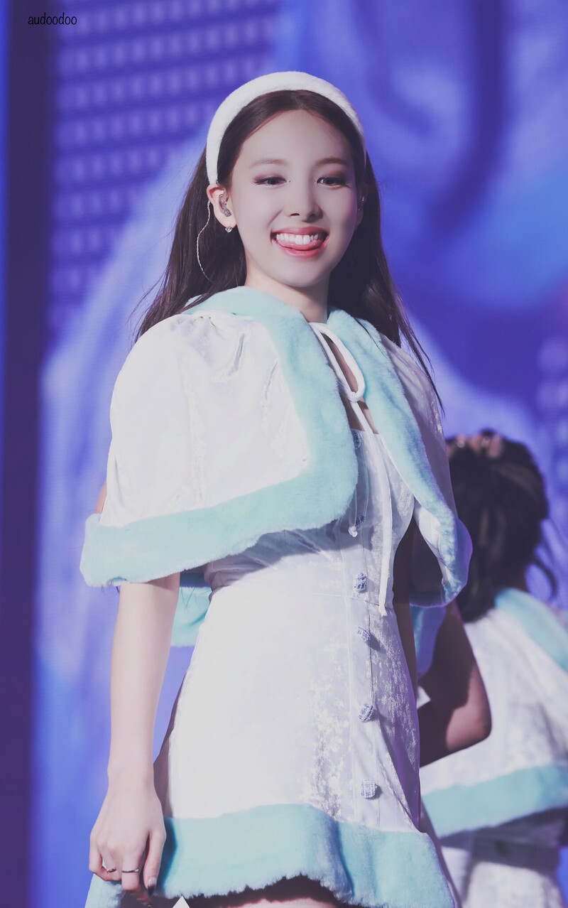 211225 - TWICE 4th World Tour - Nayeon documents 8