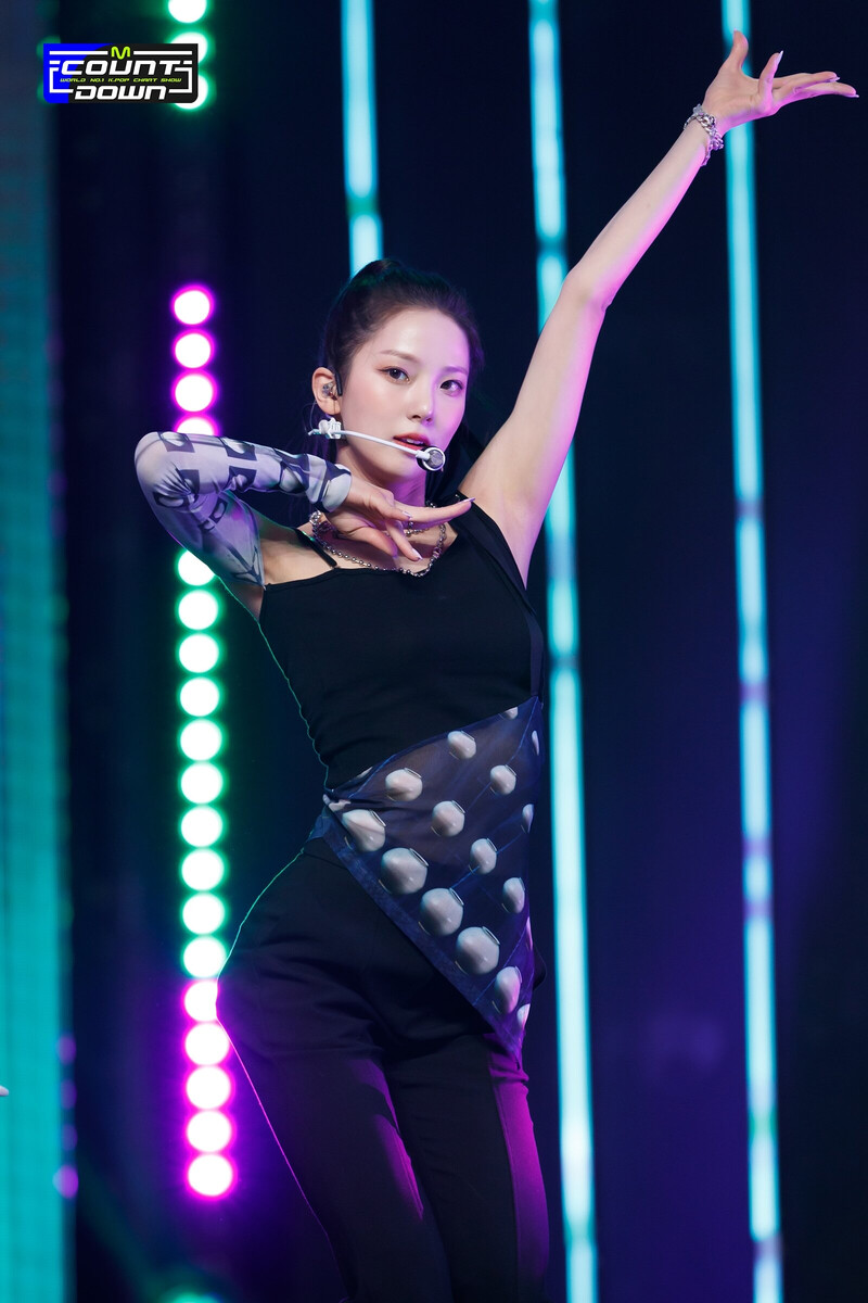 220113 Kep1er - 'MVSK' at M Countdown documents 14