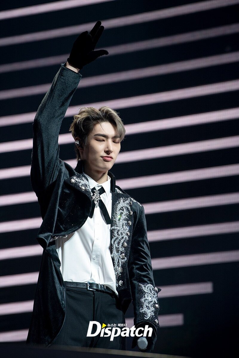 220201 MINGI- ATEEZ 'THE FELLOWSHIP: BEGINNING OF THE END' in LA documents 3