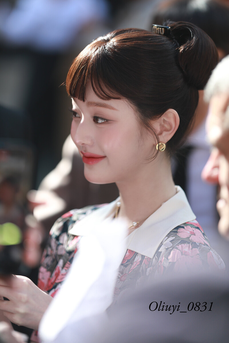 241001 IVE Wonyoung - Miu Miu SS25 Show at Paris Fashion Week documents 15