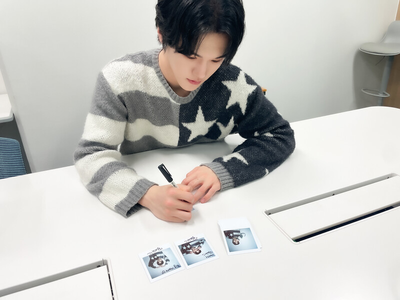 20230705 - Twitter Update - JUST B PHOTO BOOK B - CUT documents 2