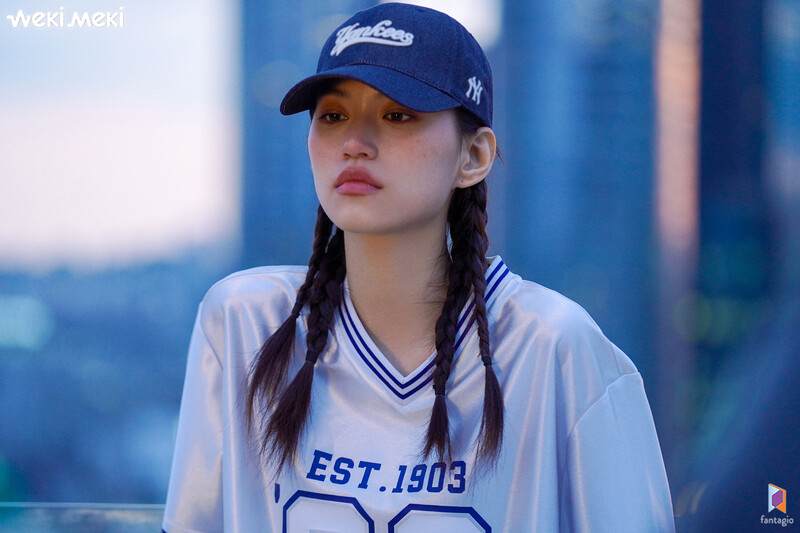 240430 Fantagio Naver Post - Kim Doyeon COSMOPOLITAN Korea x MLB Korea Photoshoot Behind documents 1