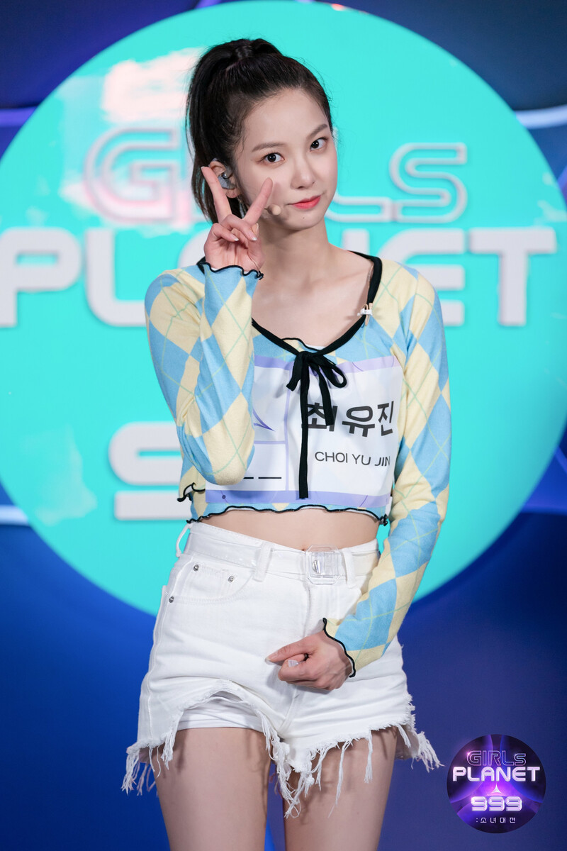 Girls Planet 999 Behind Photos l EP.01 'Planet Prelude' documents 1