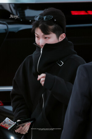 241121 SEVENTEEN Woozi at Incheon International Airport