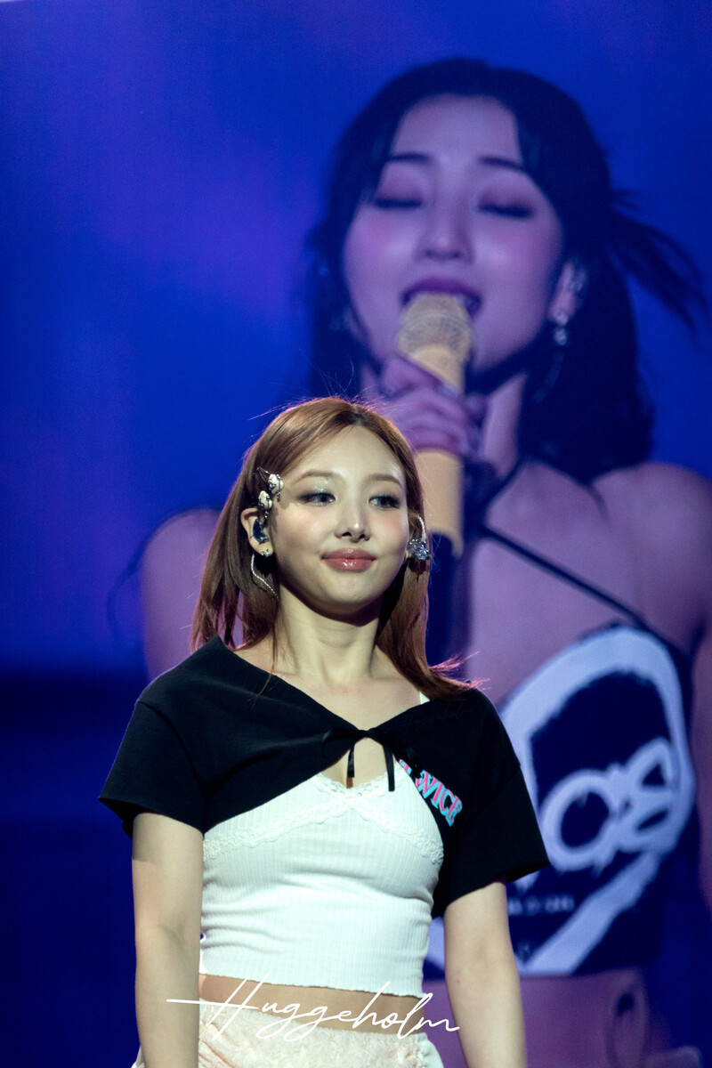 240316 TWICE Nayeon - ‘Ready To Be’ World Tour in Las Vegas documents 4