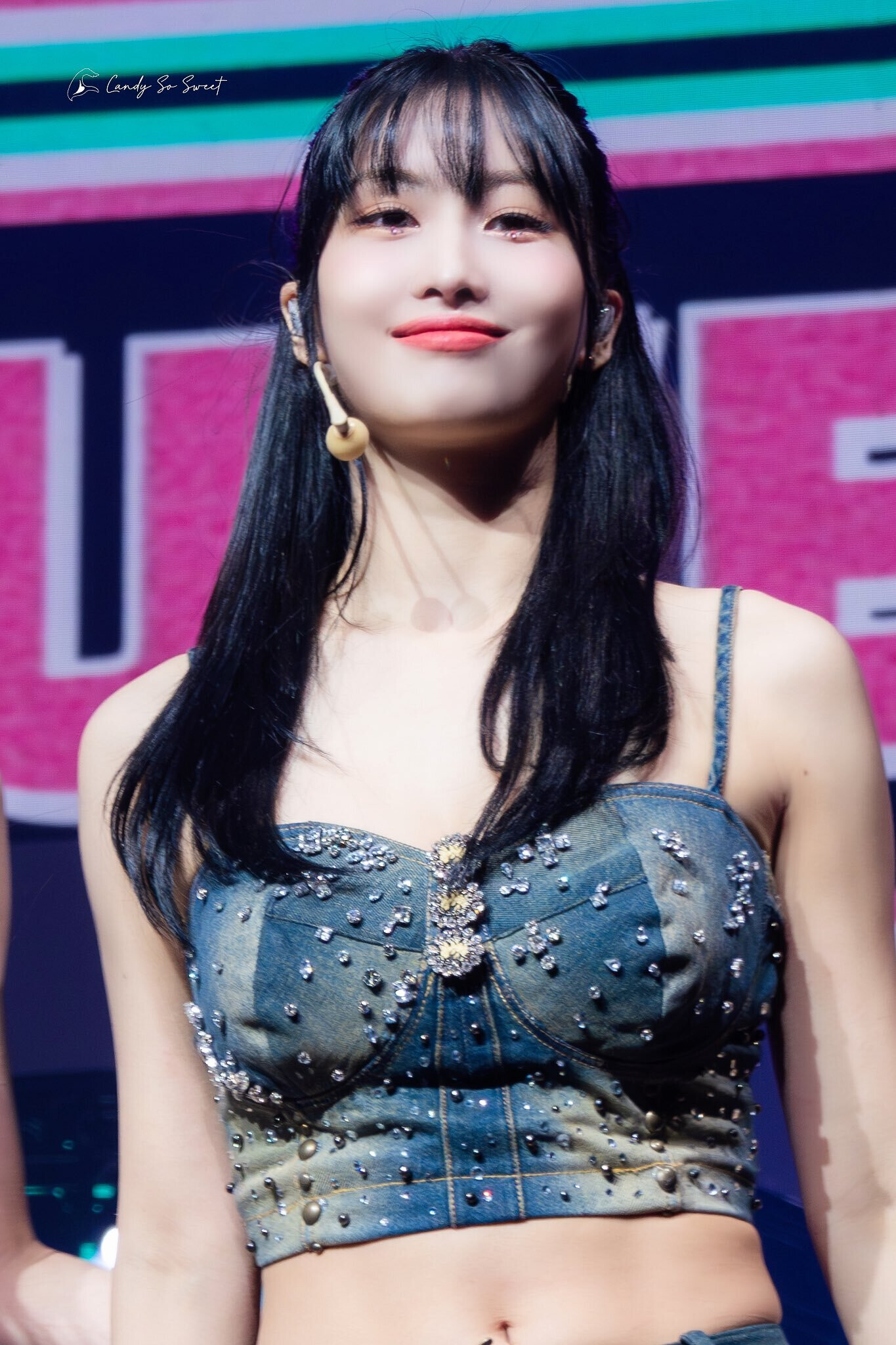 230629 TWICE Momo - 'READY TO BE' World Tour in Chicago Day 2