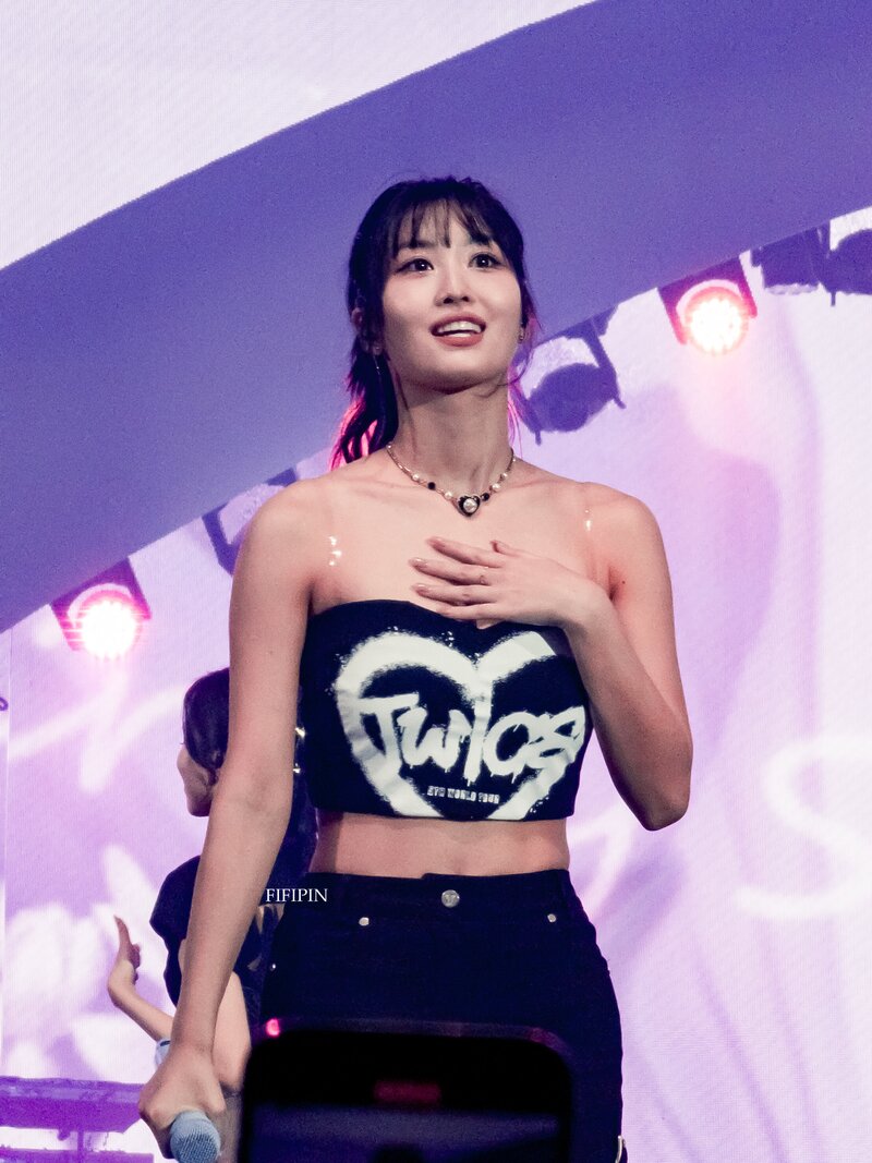230923 TWICE Momo - ‘READY TO BE’ World Tour in Bangkok Day 1 documents 2