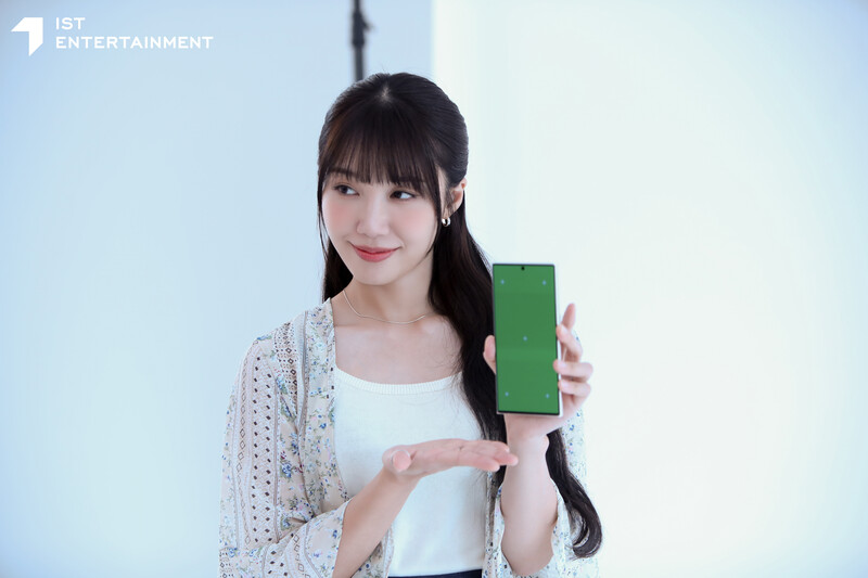 231011 IST Naver post - Apink EUNJI - 'Cloud Trail: Team Venture' game commercial shoot and MV behind documents 7