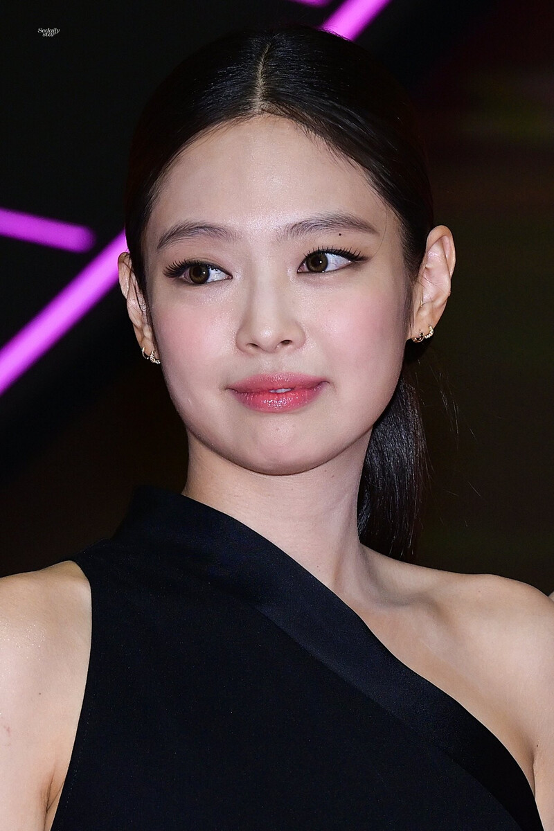 240809 Jennie - Pink Carpet Event for BLACKPINK 'BORN PINK World Tour in Cinema' documents 1