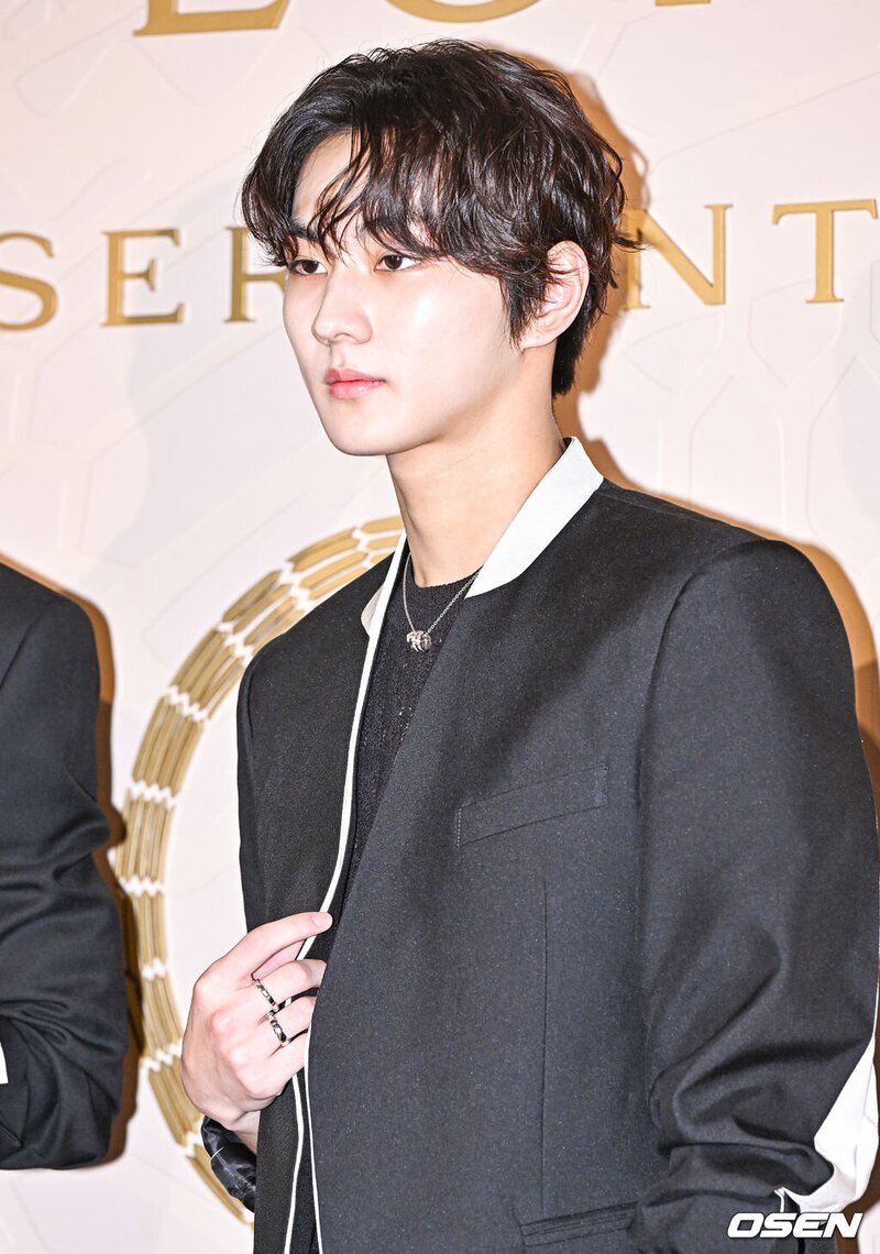 230628 ENHYPEN Jungwon at the Bvlgari Serpenti Event in Seoul documents 10