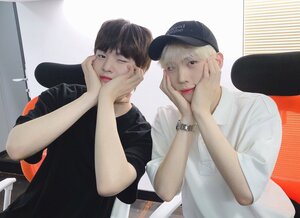 210726 BAE173 Twitter Update - Youngseo and Dohyon
