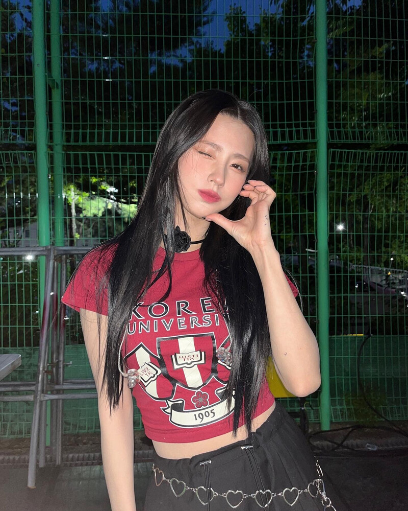 230526 - (G)I-DLE Miyeon Instagram Update documents 3