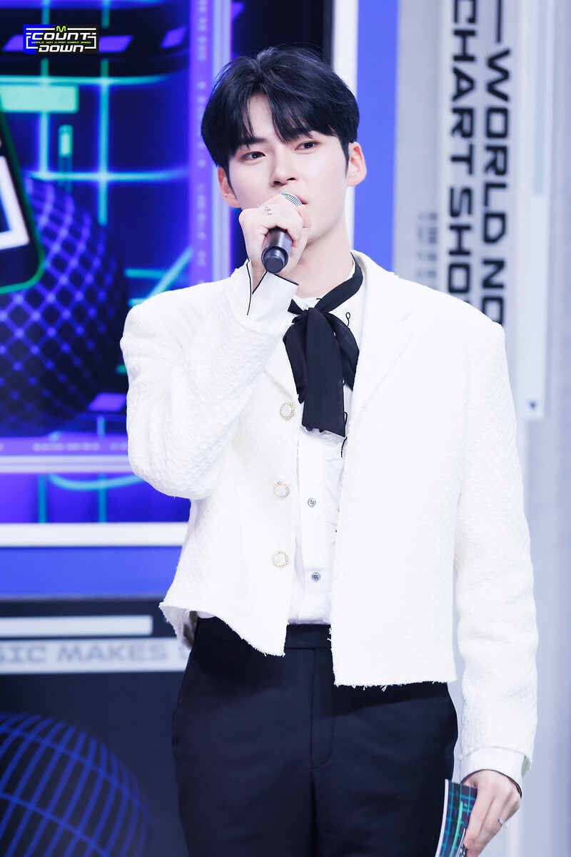 230907 MC Hanbin at M Countdown documents 3