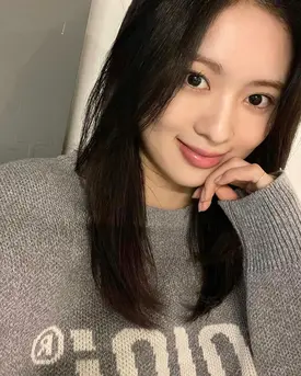 231027 Cherry Bullet Instagram Update - May