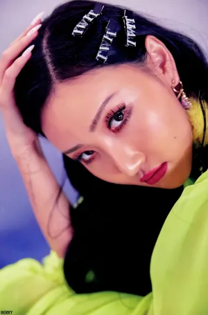 HWASA Solo Debut 'TWIT' Photobook Scans